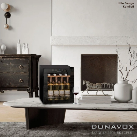 Винный шкаф монотемпературный Dunavox DXFH-16.46