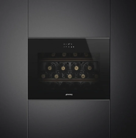 Винный шкаф монотемпературный Smeg CVI621LWNX3