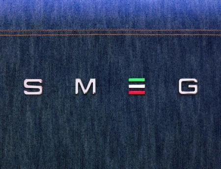 Холодильник Smeg FAB28RDB